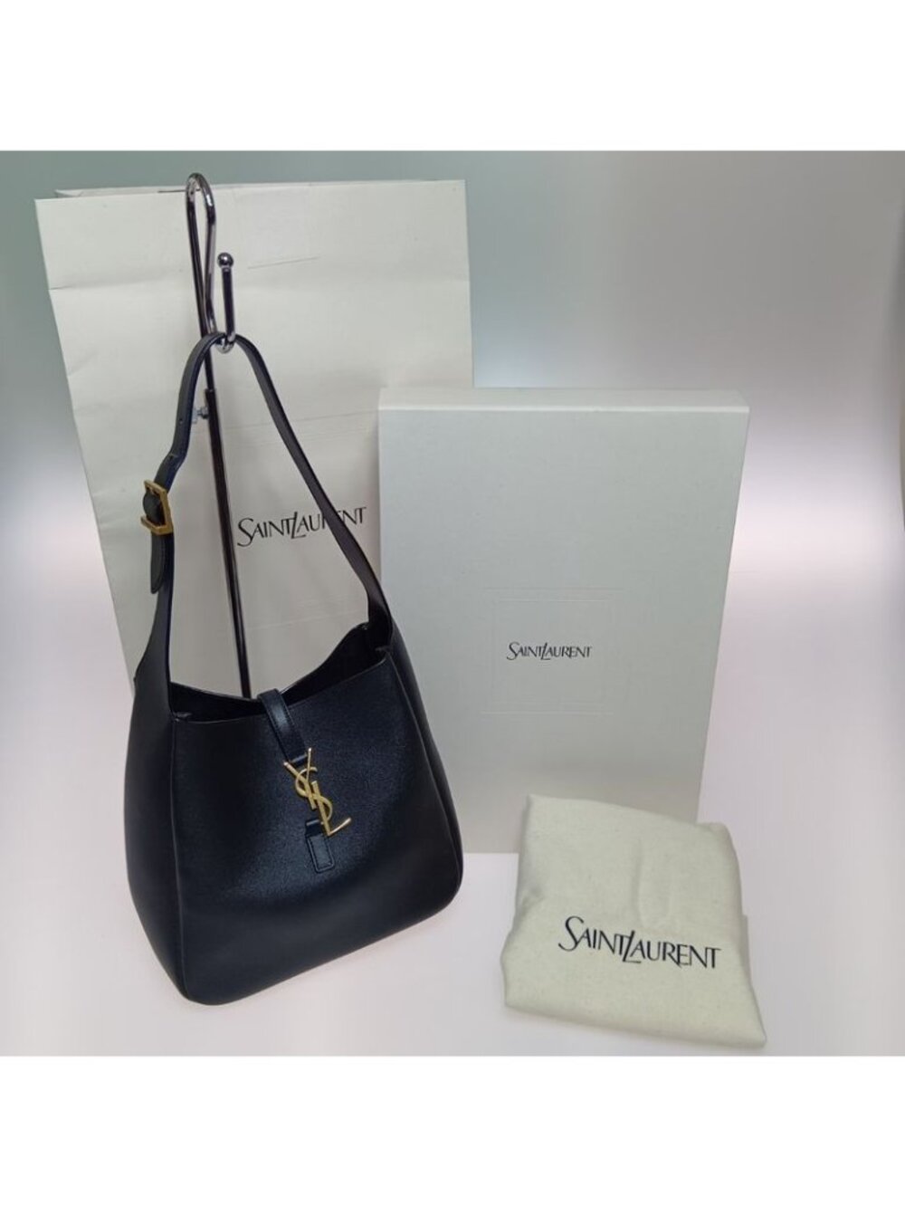 Saint Laurent Shoulder Bag Soft 713938.0924 Black - Picture 1 of 10